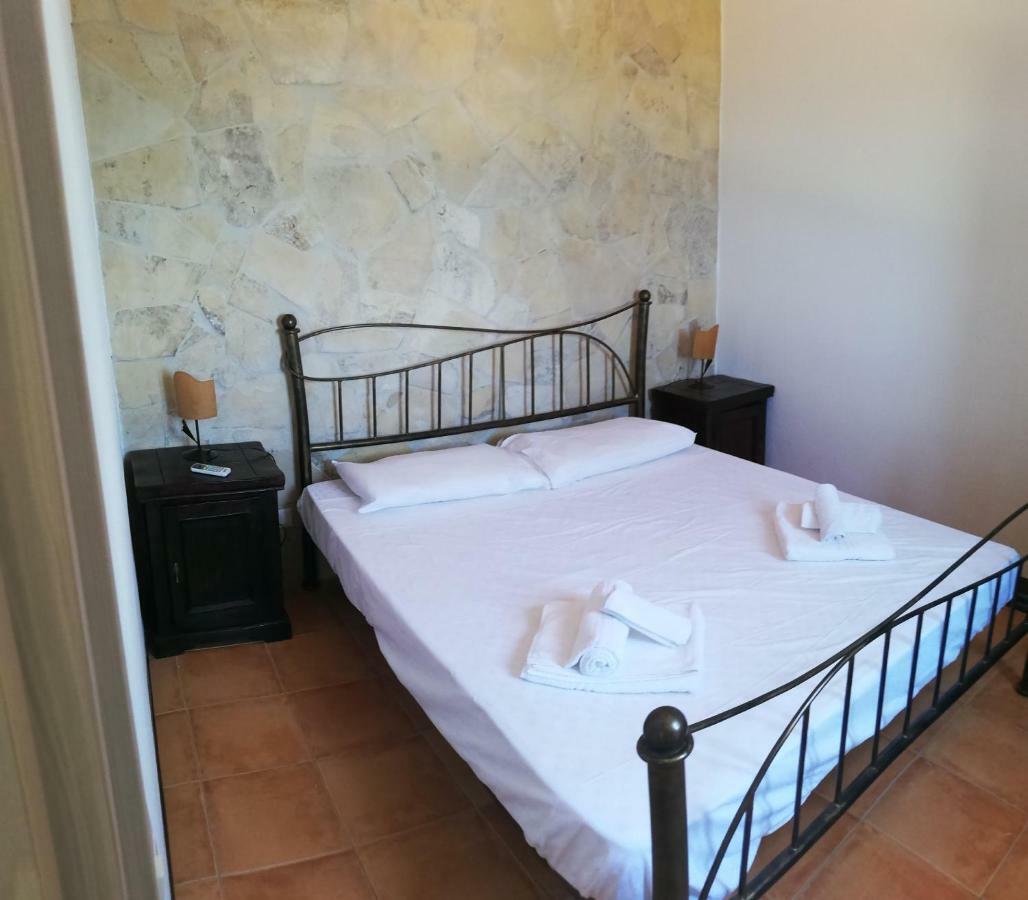 Il Moro Apartment Geremeas Bagian luar foto