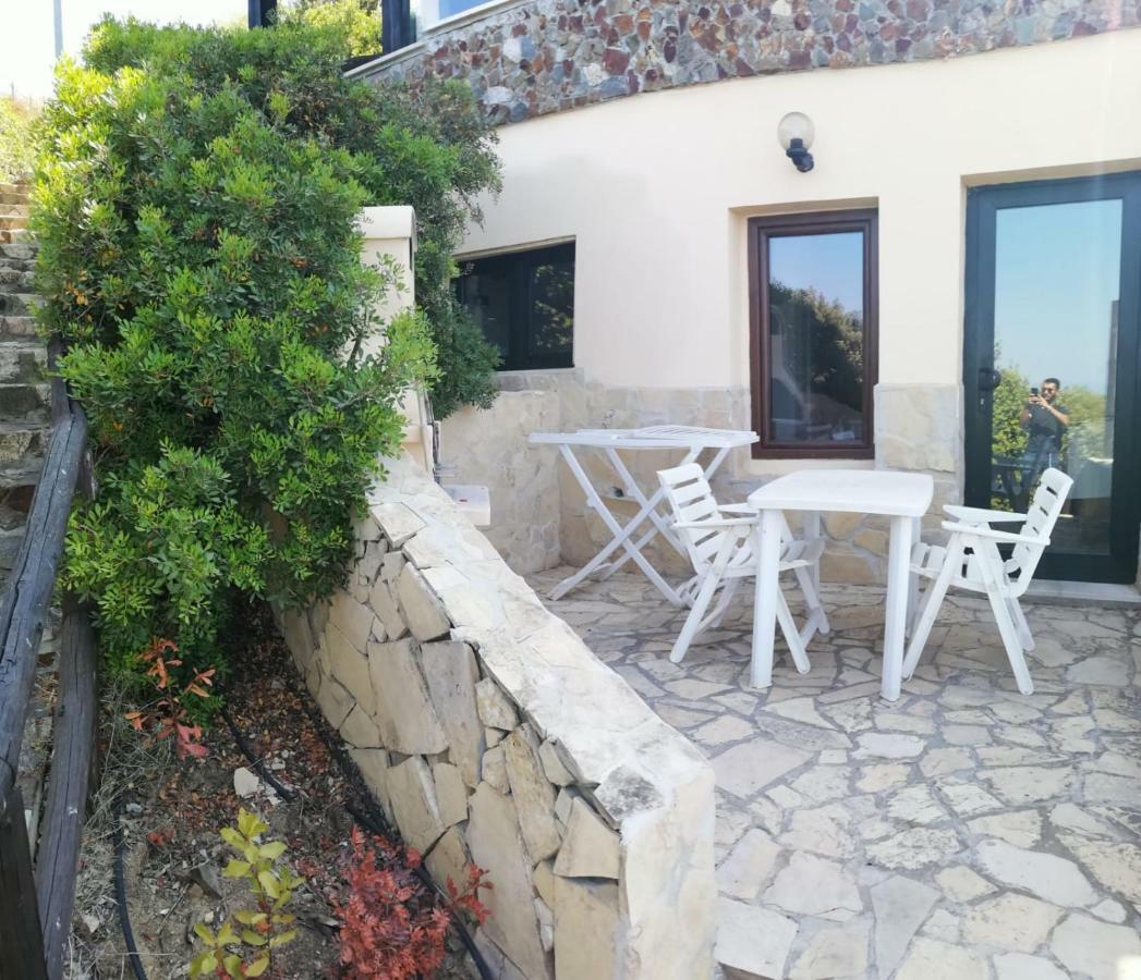 Il Moro Apartment Geremeas Bagian luar foto